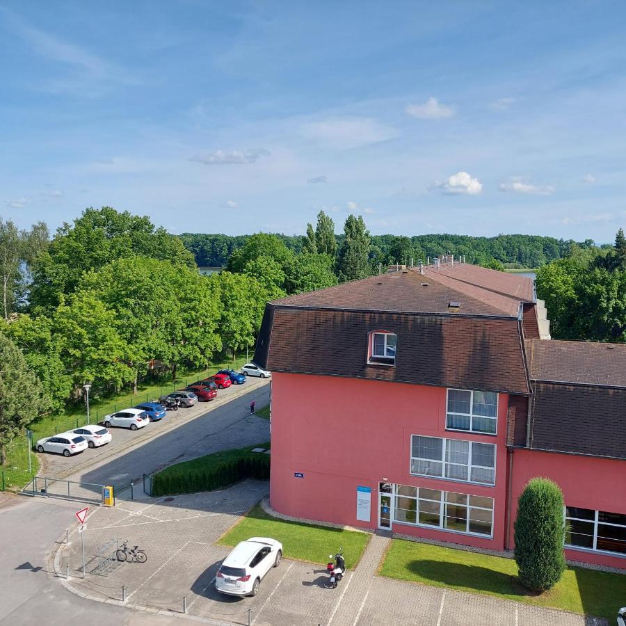 Hotel Svet Třeboň Kültér fotó
